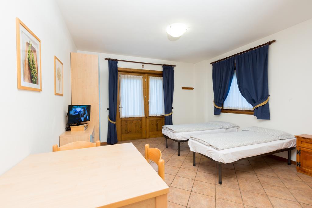 Bait Del Pont Aparthotel Ливиньо Екстериор снимка