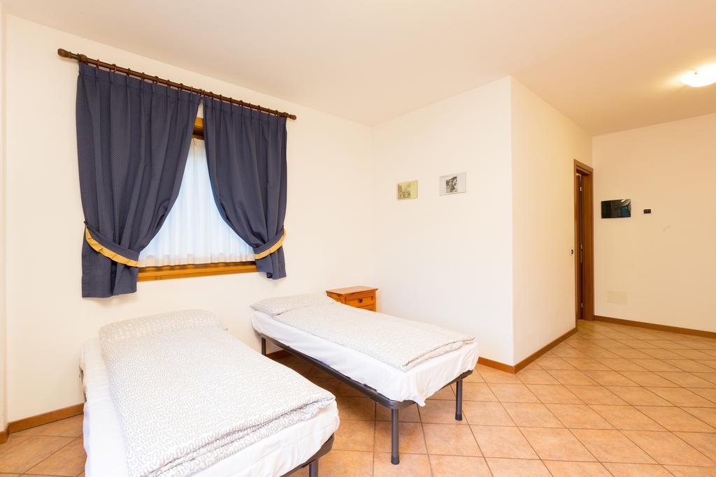 Bait Del Pont Aparthotel Ливиньо Екстериор снимка