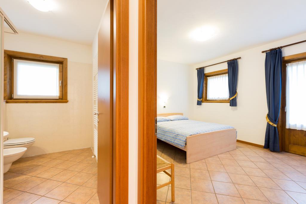 Bait Del Pont Aparthotel Ливиньо Екстериор снимка