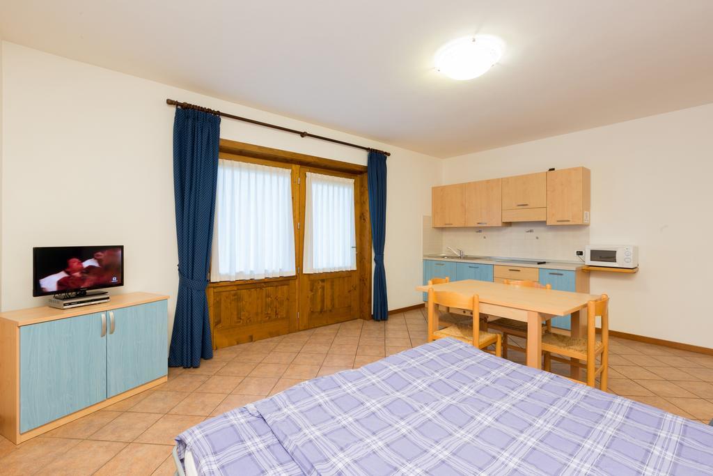 Bait Del Pont Aparthotel Ливиньо Екстериор снимка