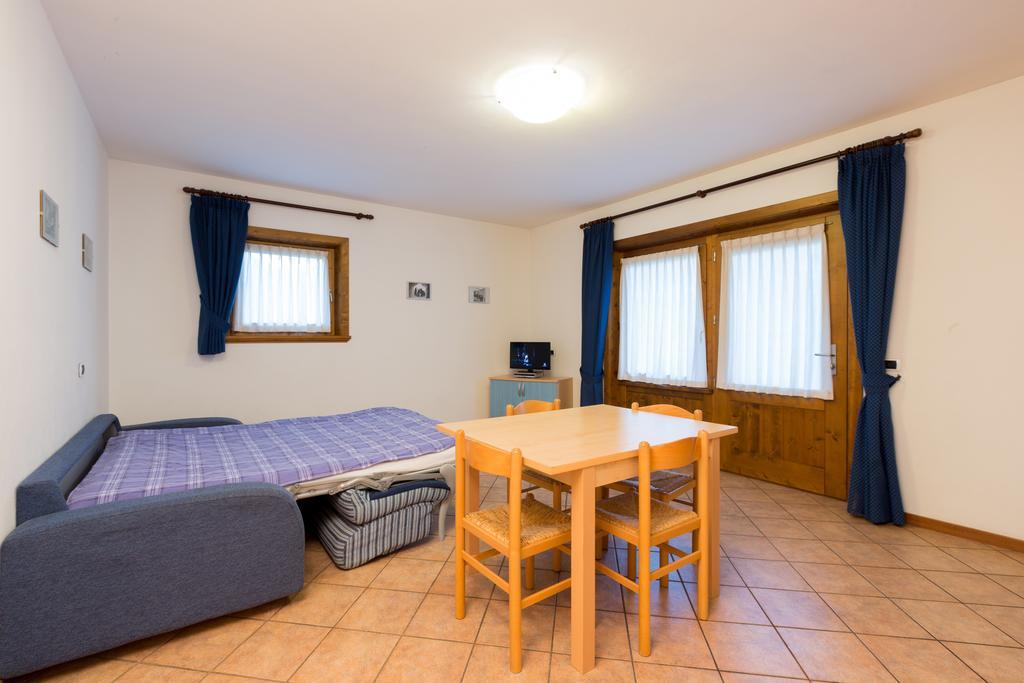 Bait Del Pont Aparthotel Ливиньо Екстериор снимка