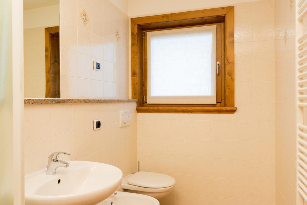 Bait Del Pont Aparthotel Ливиньо Екстериор снимка