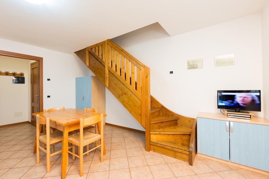 Bait Del Pont Aparthotel Ливиньо Екстериор снимка